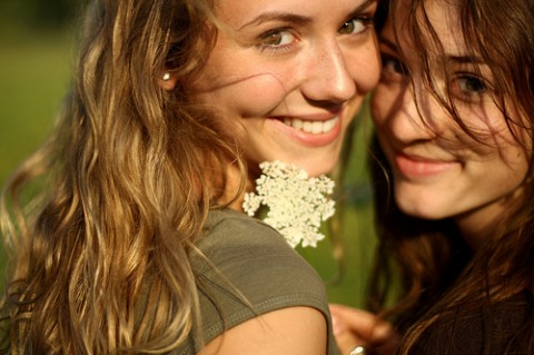 girls-smiling